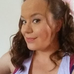 Meet your Posher, Holly